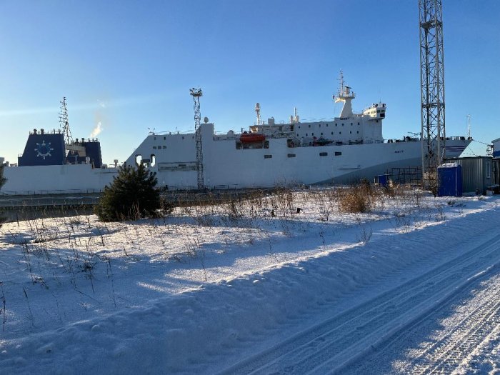 Термообработка шейки коленчатого вала на борту судна парома "Антей" (Усть-Луга)